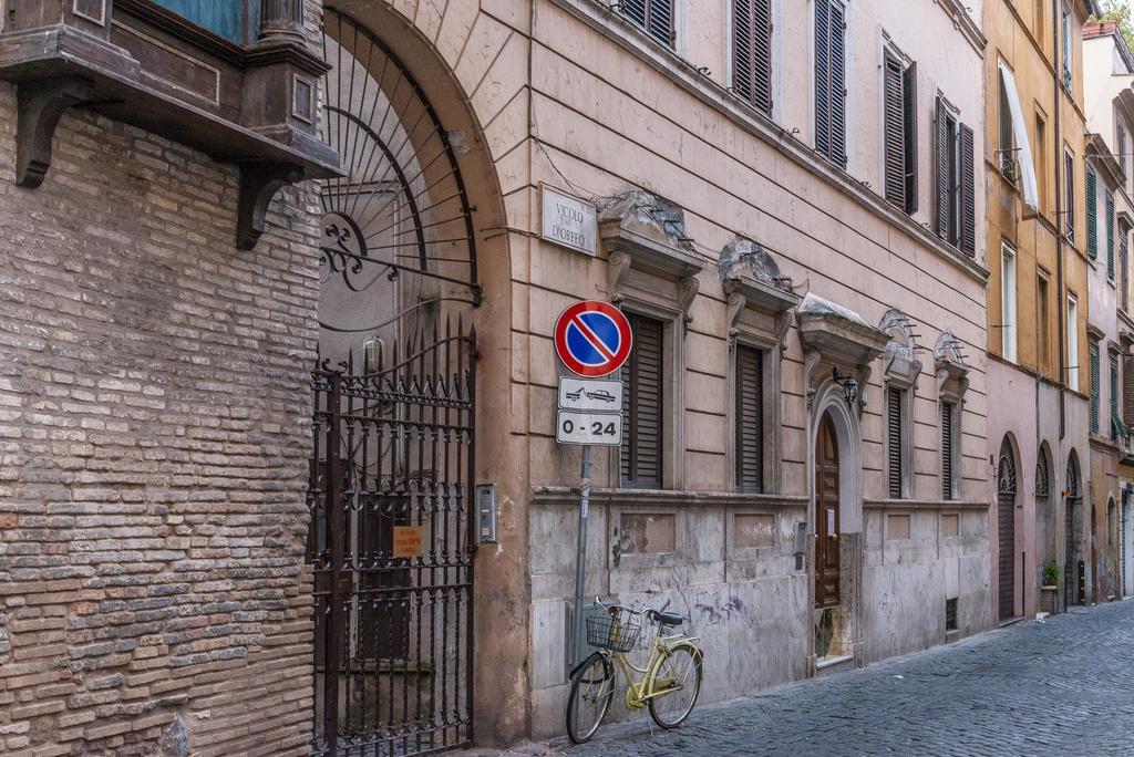 La Porta Rossa Di Borgo - Vatican Luxury Suite, Rome
